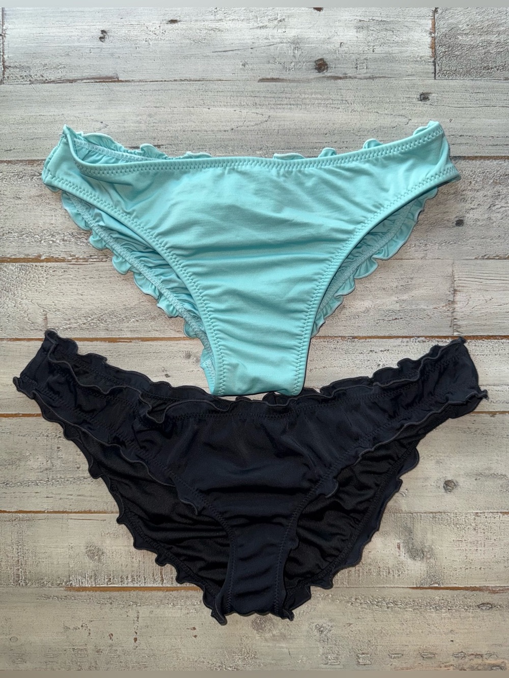 Victorias Secret PINK bundle of 2 ruched ruffle bikini bottoms size small VGUC